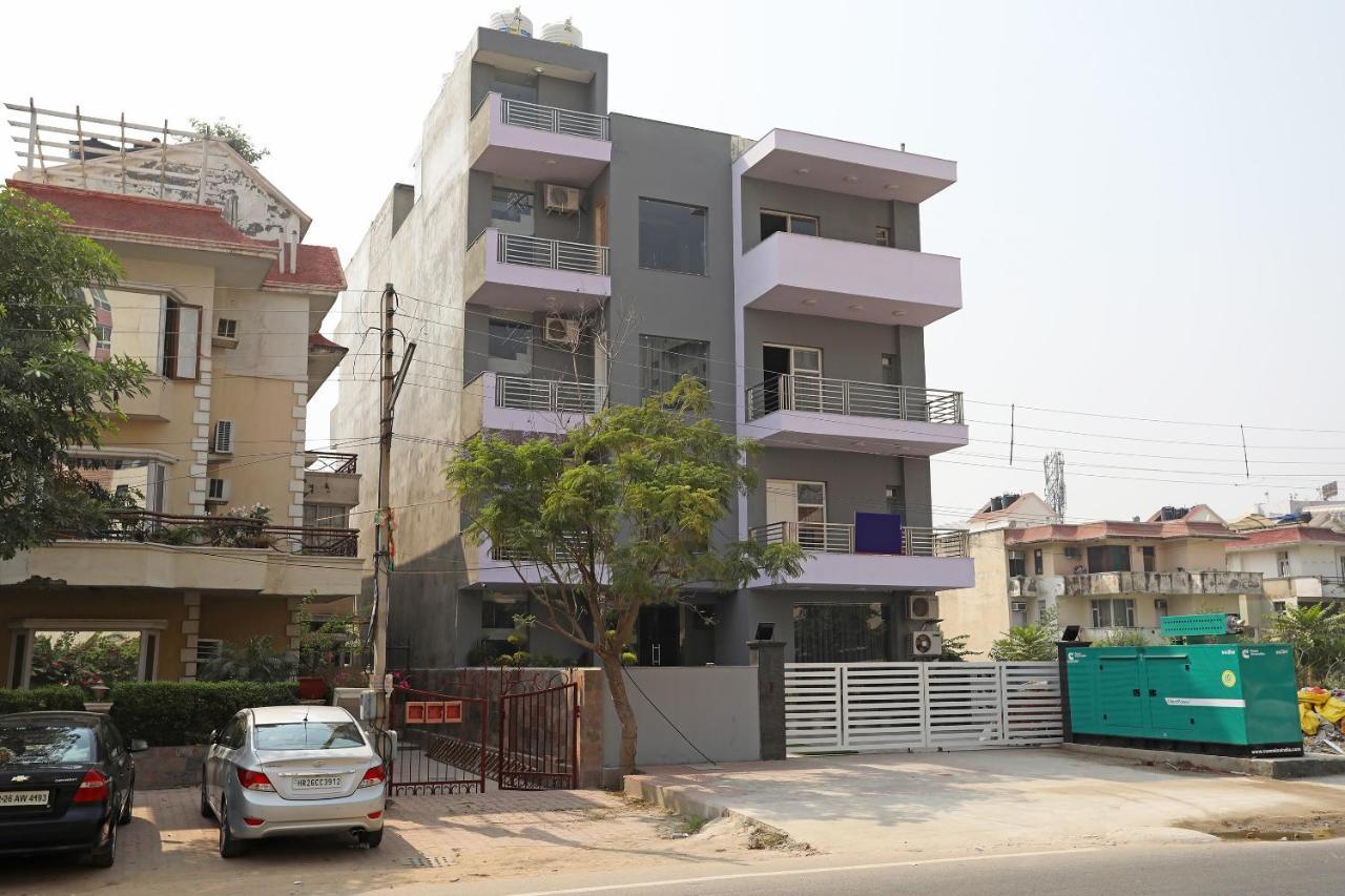 Отель Capital O Aashiyana Paradise Near Omaxe Gurgaon Mall Экстерьер фото