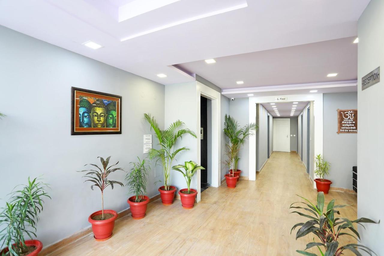 Отель Capital O Aashiyana Paradise Near Omaxe Gurgaon Mall Экстерьер фото
