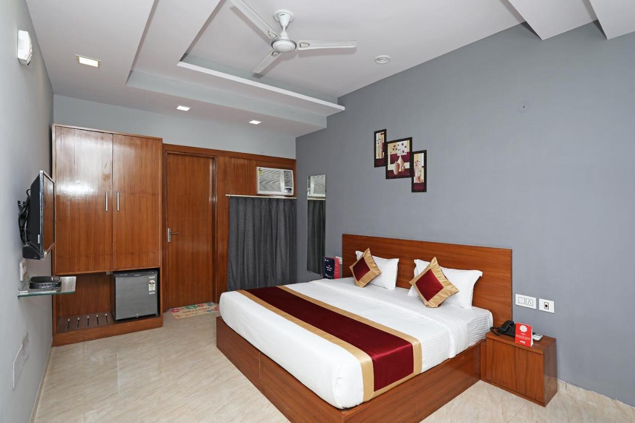 Отель Capital O Aashiyana Paradise Near Omaxe Gurgaon Mall Экстерьер фото